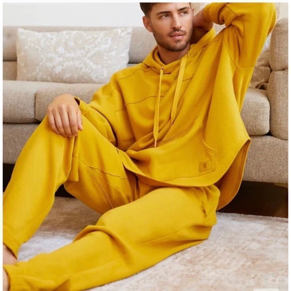 Savage X Fenty Honeycomb Yellow Xssential Rolled Cuff Jogger Sweatpants Size M - Picture 4 of 7